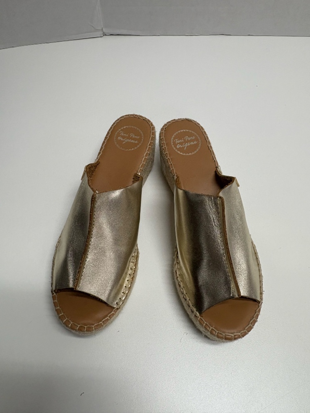 Toni Pons Ivonne Espadrille Platinum With Gold Leather Uppers - Size 39 - NEW. - Picture 2 of 12